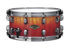Caisse claire Tama Starclassic édition limitée en noyer/bouleau 14" x 6,5" Vermillion Bosse Fonce avec matériel en nickel noir